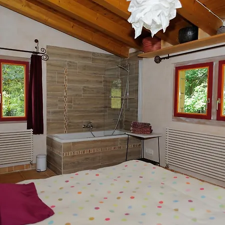 Alojamento de Acomodação e Pequeno-almoço Chalet Les Sapins *